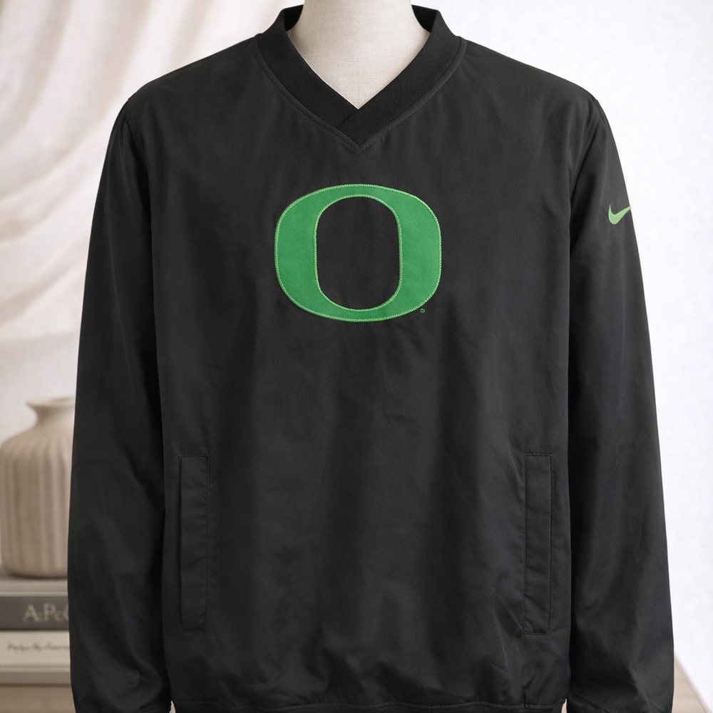 Nike Oregon Ducks Black V-Neck Pullover Jacket 2XL - Pacific 44 Curated